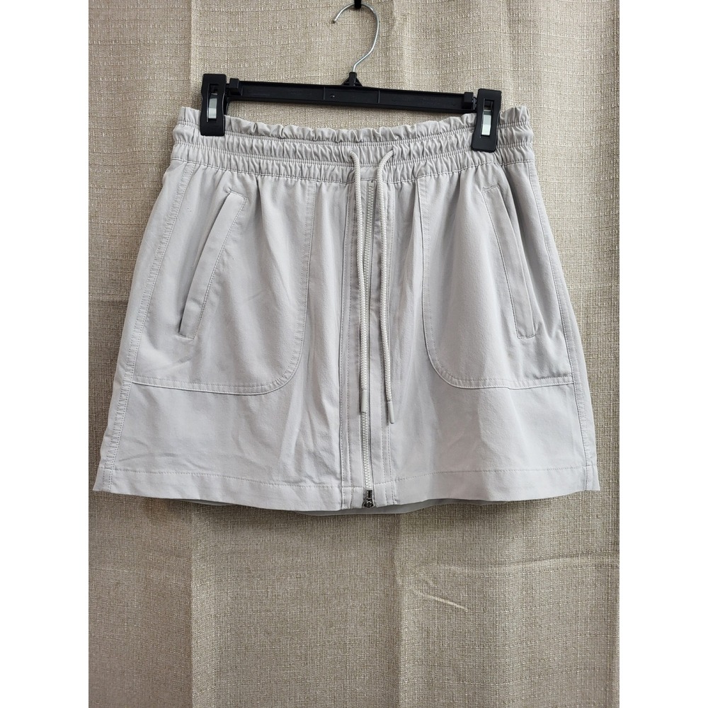 Athleta Beige Full Zip Skort Size 8 Hiking Golf Activewear Mini Skirt 446637-01